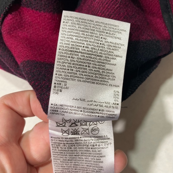 🦋🦄Gap Recycle Wool Red & Black Plaid With Zipper Front pockets mini skirt. 8 - Picture 8 of 12